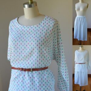 1980's Two Piece Blouse & Skirt Set By Evan Picone Petites Size 4, Vintage Light Weight Set, Pleated With Pockets Small