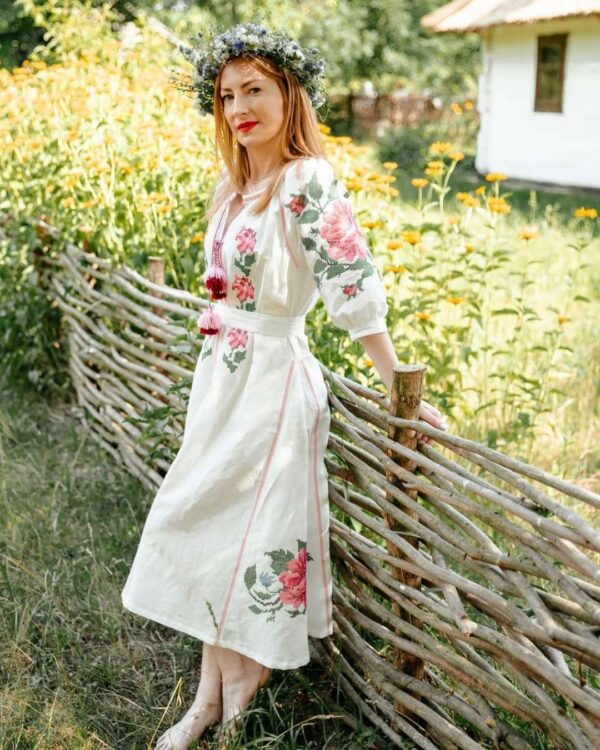 2024New Linen Embroidered Dress With Embroidery Ukrainian Vyshyvanka Kaftan Abaya, Caftan Boho Style Christmas Dress