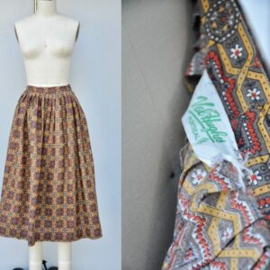 50S Full Skirt Val Hughes Montreal - Pleated Circle Novelty Print Mid Century Rockabilly Pin Up Size Xs