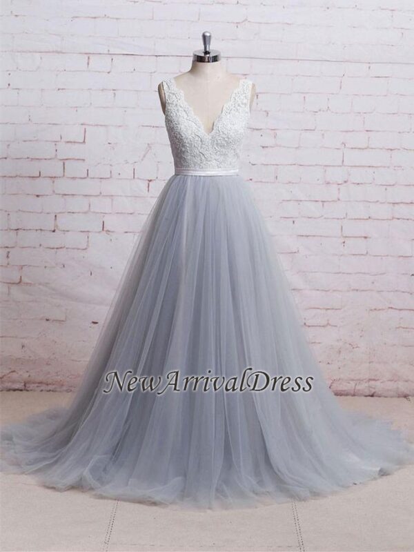 A-line Sweep-Train V-neck Tulle Lace Skirt Bodice Prom Dresses