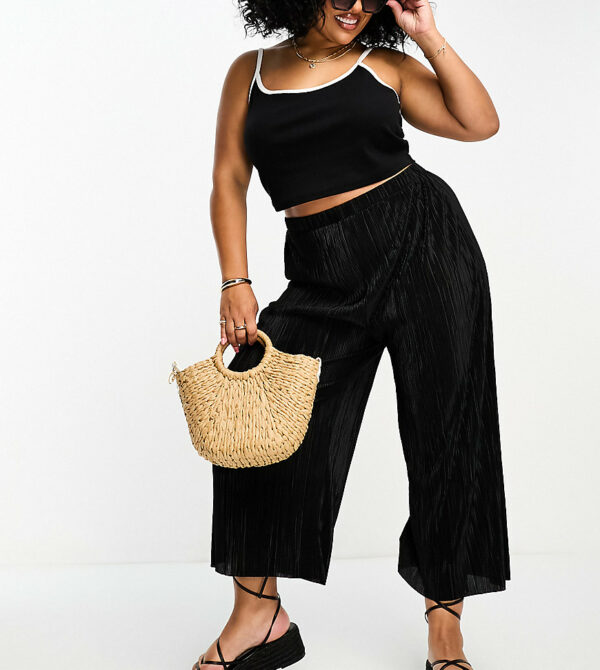 ASOS DESIGN Curve plisse wide leg pant culottes in black