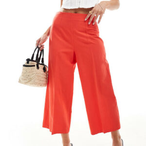 ASOS DESIGN Petite tailored linen look culottes in red