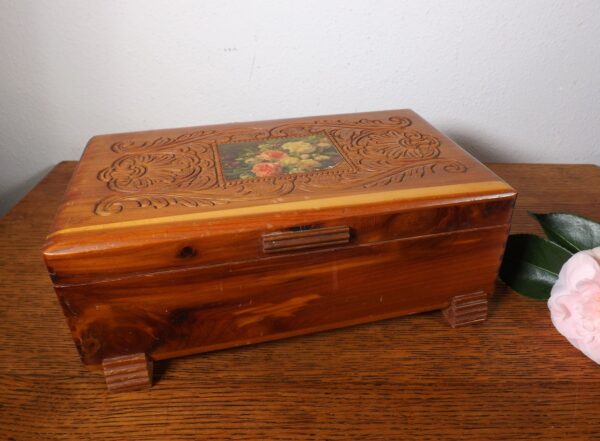 Cedar Box ~ Floral Medallion With Pink & White Cabbage Roses Dresser Treasure Jewelry Tea Storage Gift For Her