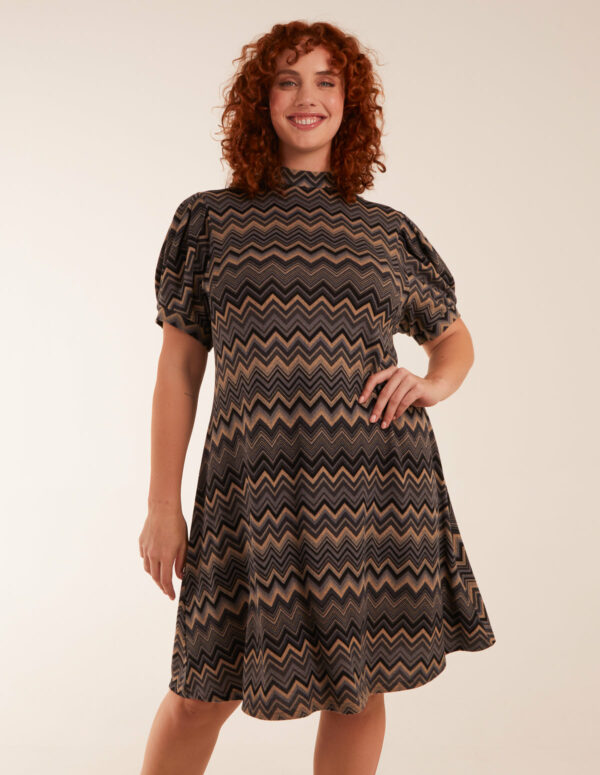 Curve Zig Zag Smock Dress - 26/28 / MULTI