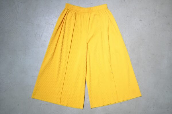 Issey Miyake Me - 2007 - A.poc Inside Pleated Culottes in Yellow, Women's (Size 28)