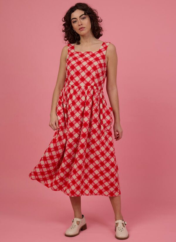 Joanie Clothing Aiken Gingham Floral Print Pinafore Dress - UK 14 (Red)