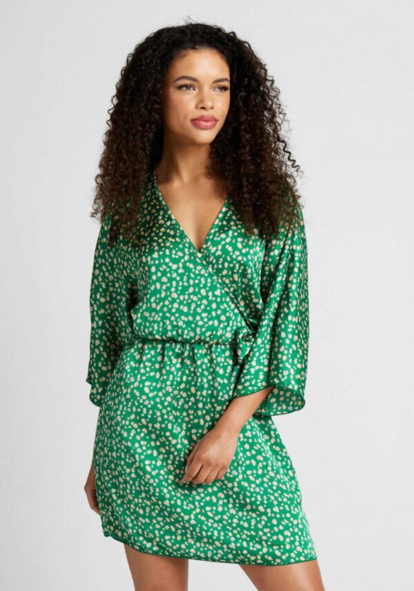 ModCloth Kimono Kuteness Wrap Dress in Green, Size 2X