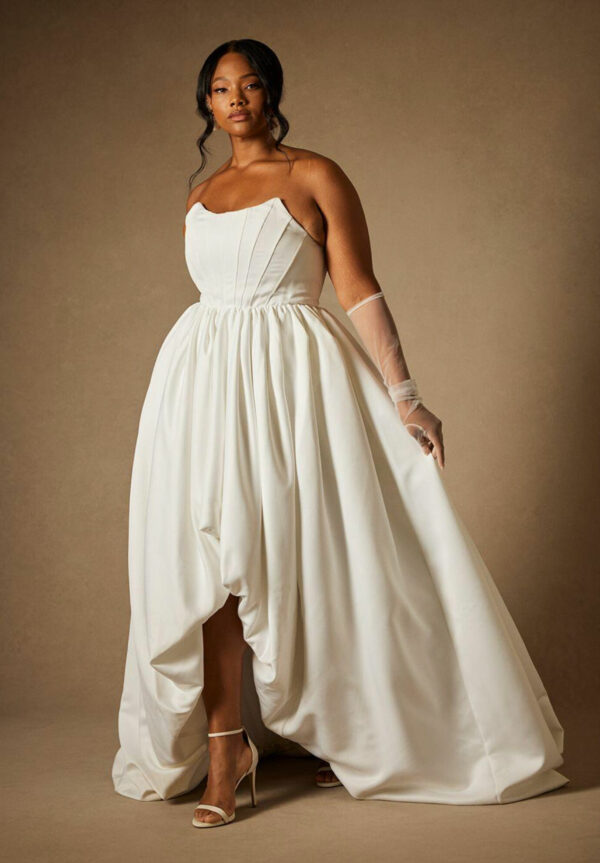 Plus Size Women's Bridal by ELOQUII Corset Gown With Bubble Skirt in True White (Size 14)