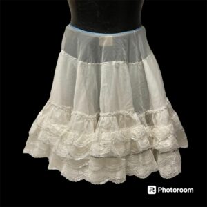 Unkwn VTG Silver Ruffle Petticoat Tulle Layer Square Dancing Skirt in White, Women's (Size 24)