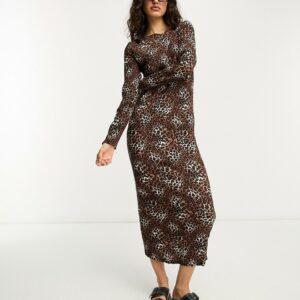 Urban Threads plisse midi smock dress in leopard-Multi