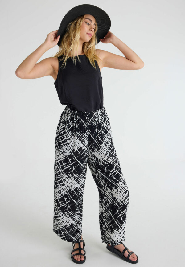 Womens Black Marble Print Crinkle Culottes