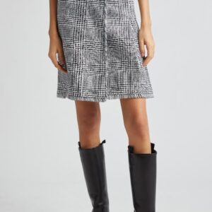 burberry Warped Houndstooth Fringe Trim Wrap Skirt in Monochrome Ip Pttn at Nordstrom, Size 14