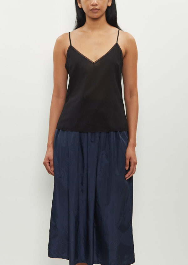 6397 V-Neck Camisole ?? Black Size: S