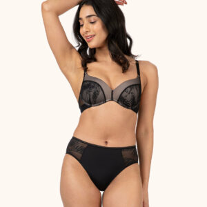 The Smooth Lace No-Wire Push-Up Bra: Jet Black/Soft Pink