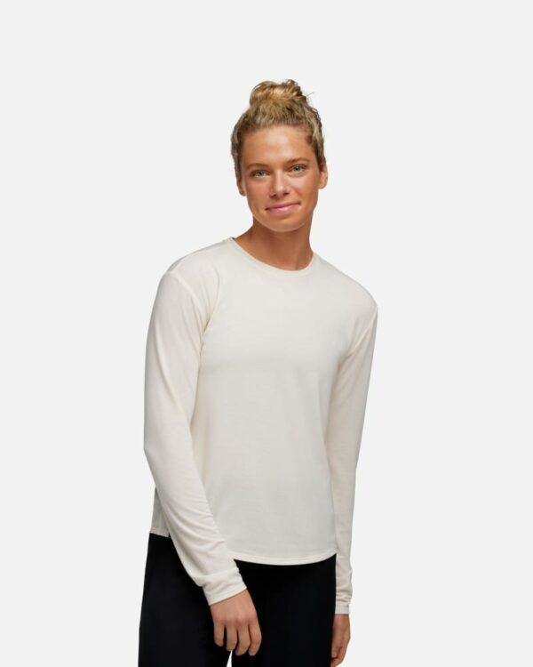 Women's HOKA Essential LS T-Shirt in Eggnog, Size Large