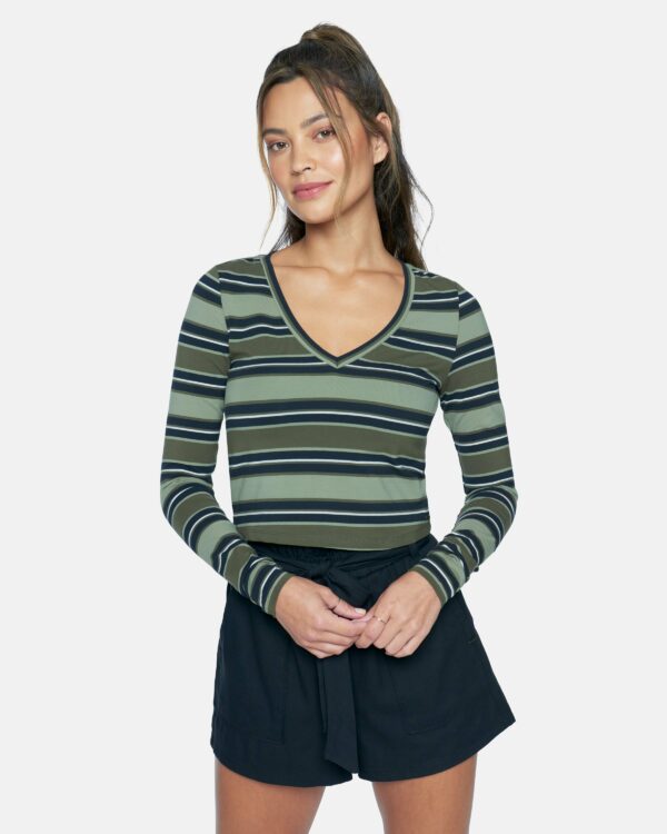 Women's Sophie Fitted T-Shirt in Variegated Stripe, Size Large