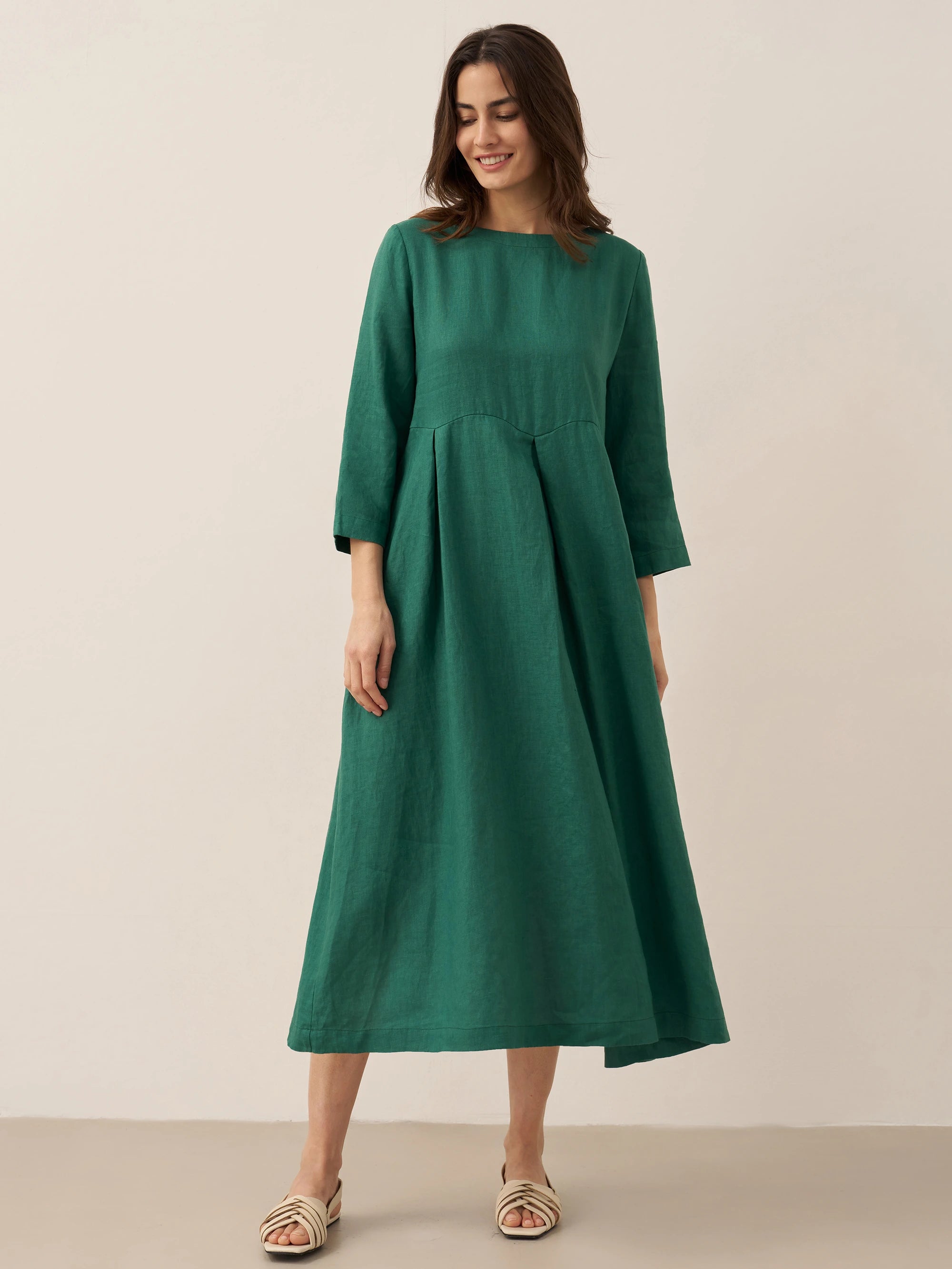 % Linen Bateau Neck Pleated Maxi Dress