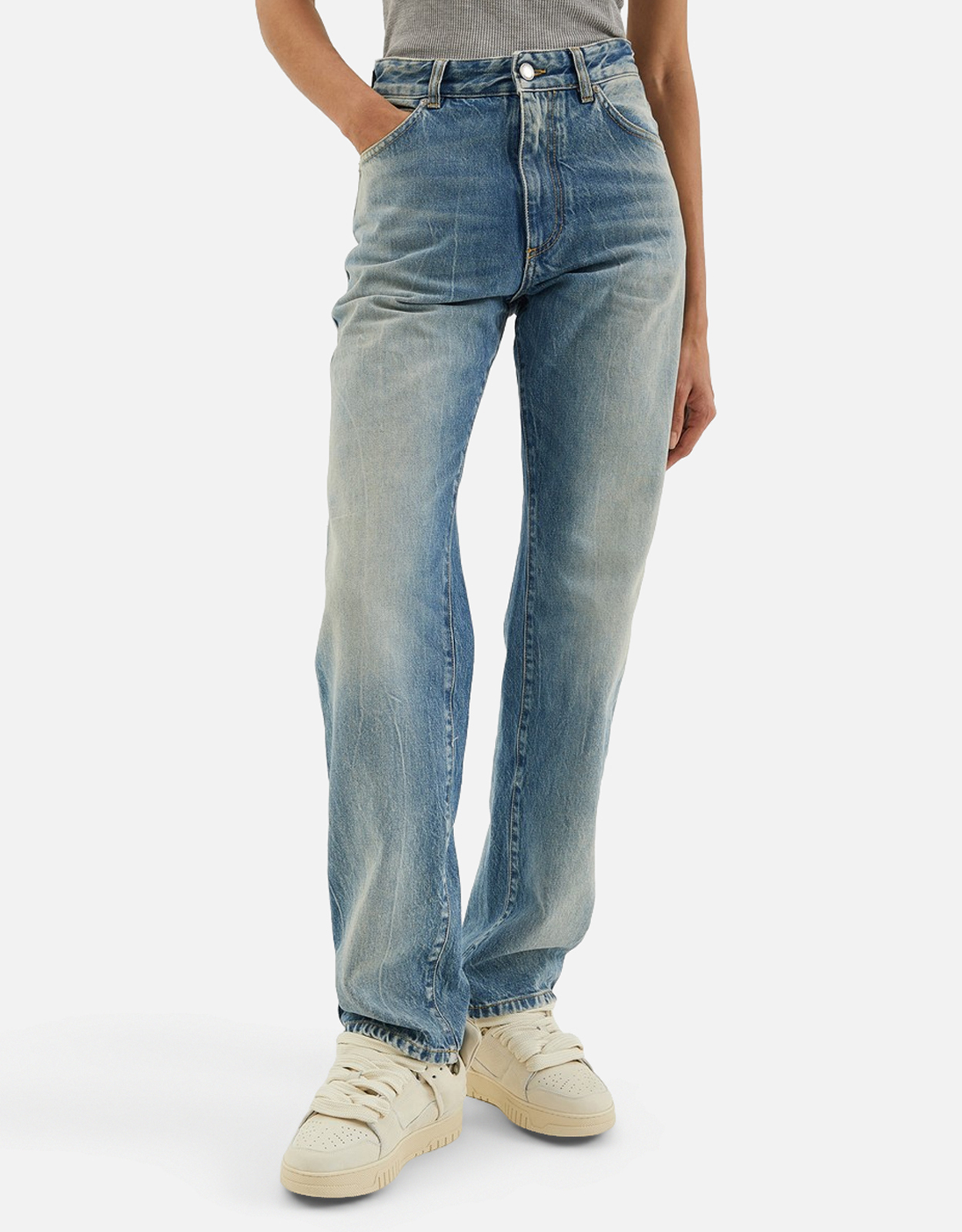 STUDIO Blue Boyfriend jeans