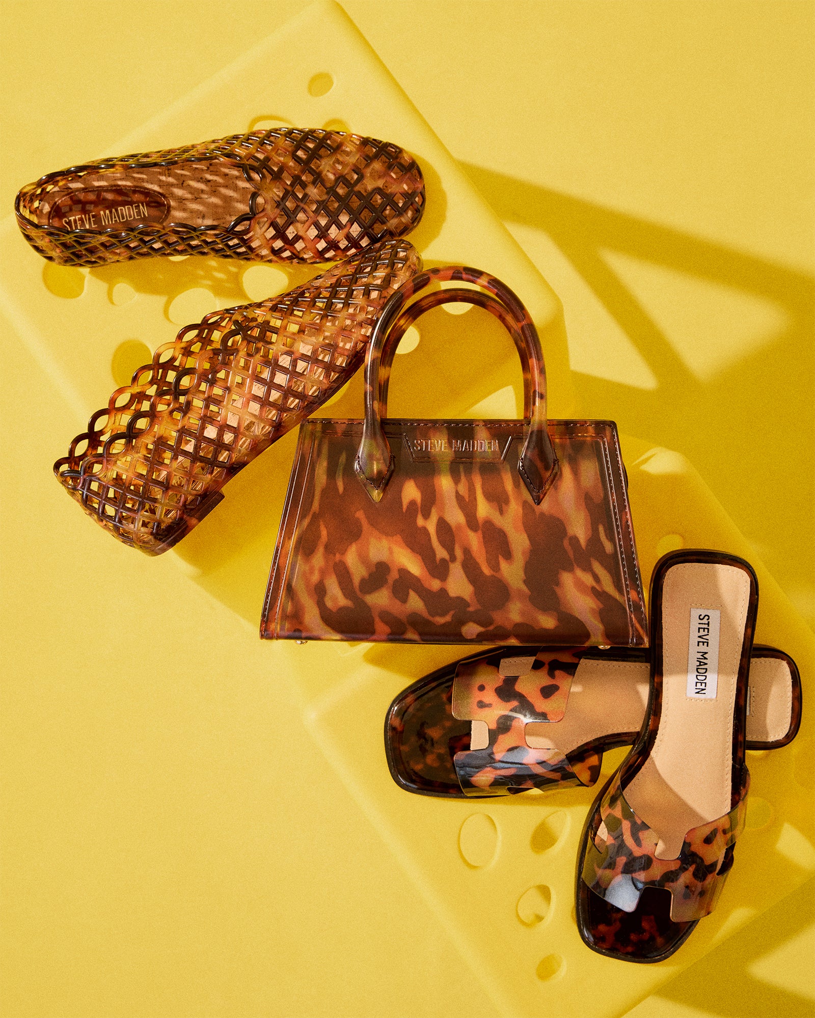 Steve Madden Women's Grove Flat & Peach Bag Bundle