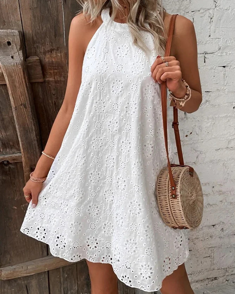 Zeagoo Boho Eyelet Pattern Halter Neck Cotton Sleeveless Dress for Women Casual Summer Vacation