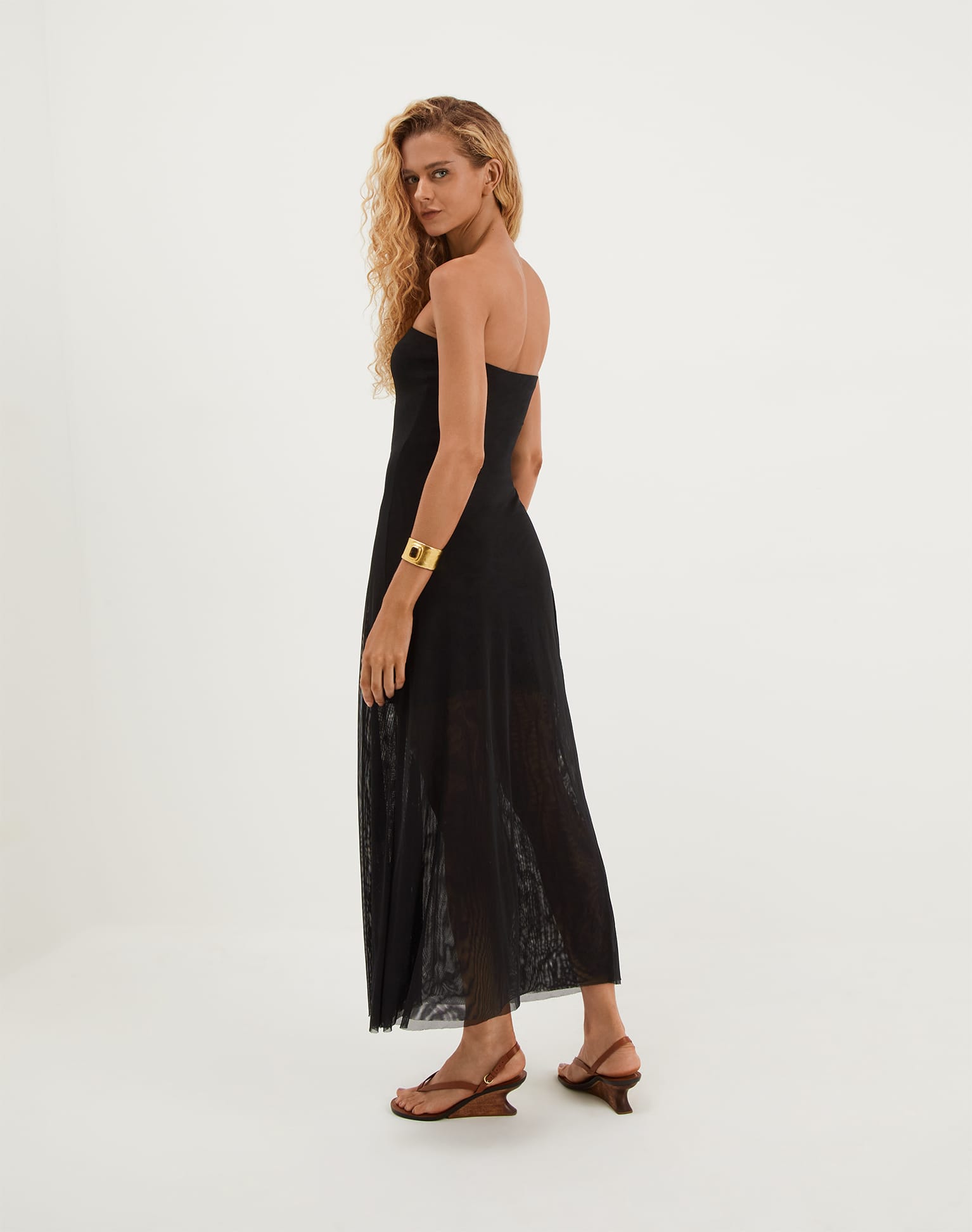 SU- Lavi Long Dress - Black, Size: