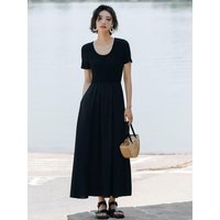 Classy Black Round Neck Dress