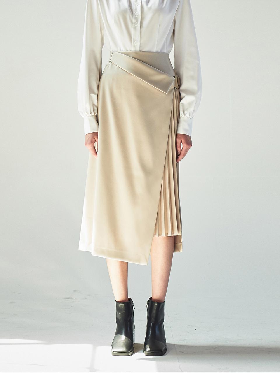 Half Pleated Wrap Elastic Waist Skirt [Beige]