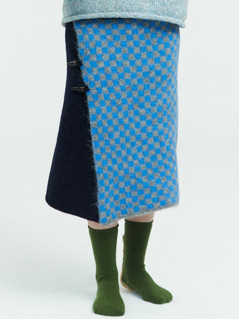 Tile Pattern Button Detail Wrap Skirt [Navy]