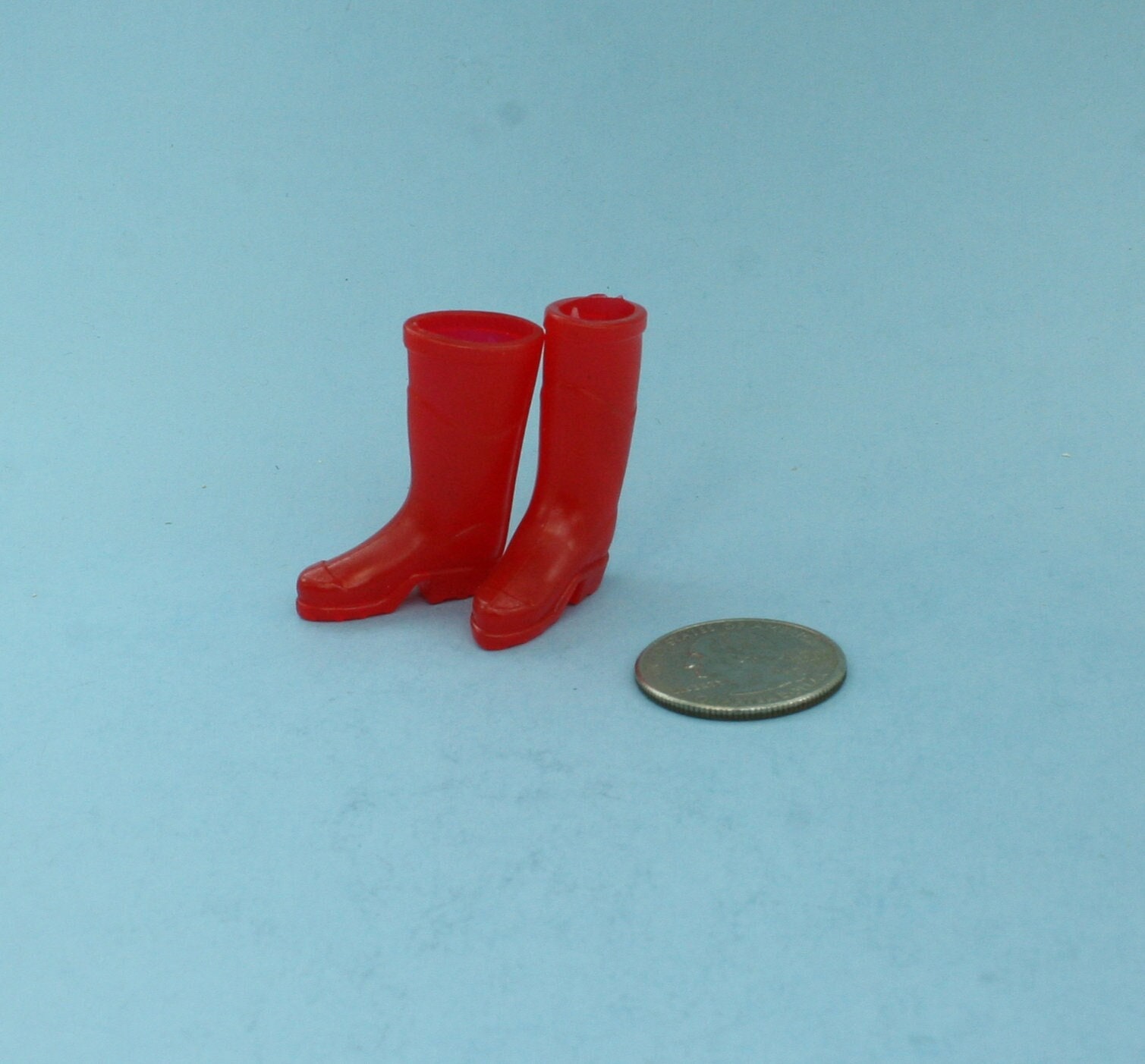 112 Scale Dollhouse Miniature Pair Of Red Rubber Rain Boots Gardening New #wcga313R