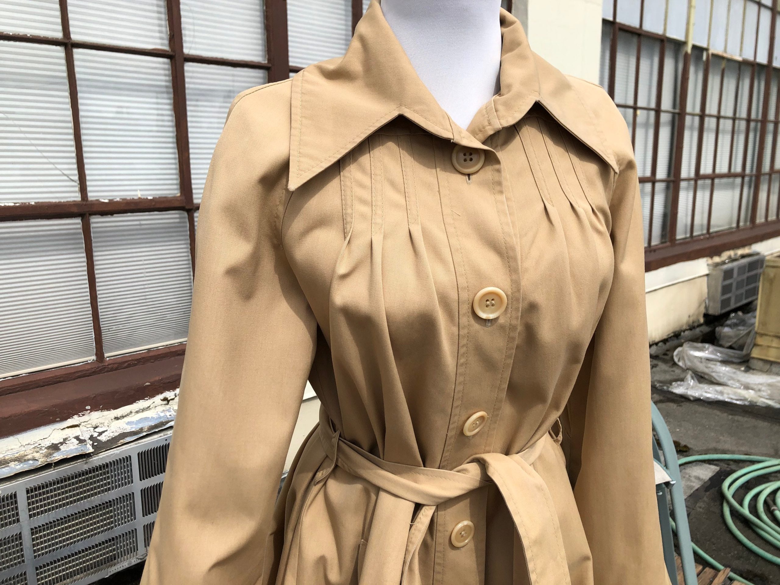 1970S 80S Tan Beige Belted Long Swing Trench Coat Overcoat 70S 1980S Vintage Raincoat Duster Retro 1940S 40S Style Khaki Princess Fitted S M