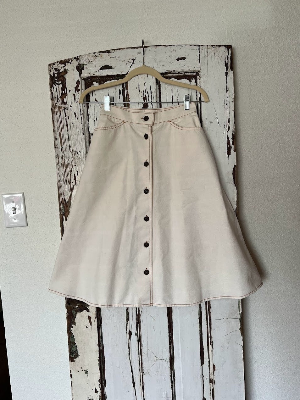 60S/70S Levi's White Denim Button Up Skirt with Tab, White/Orange/Blue Label "Levi's L", For Gals", Long A Line Vintage