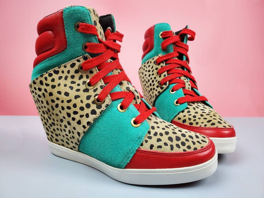 90S/Y2K Hidden Wedge Sneakers. Colorblock Leopard Animal Print. Aqua & Red Leather/Suede. Retro 80S Vibes. By Volcom. Like New | Size7