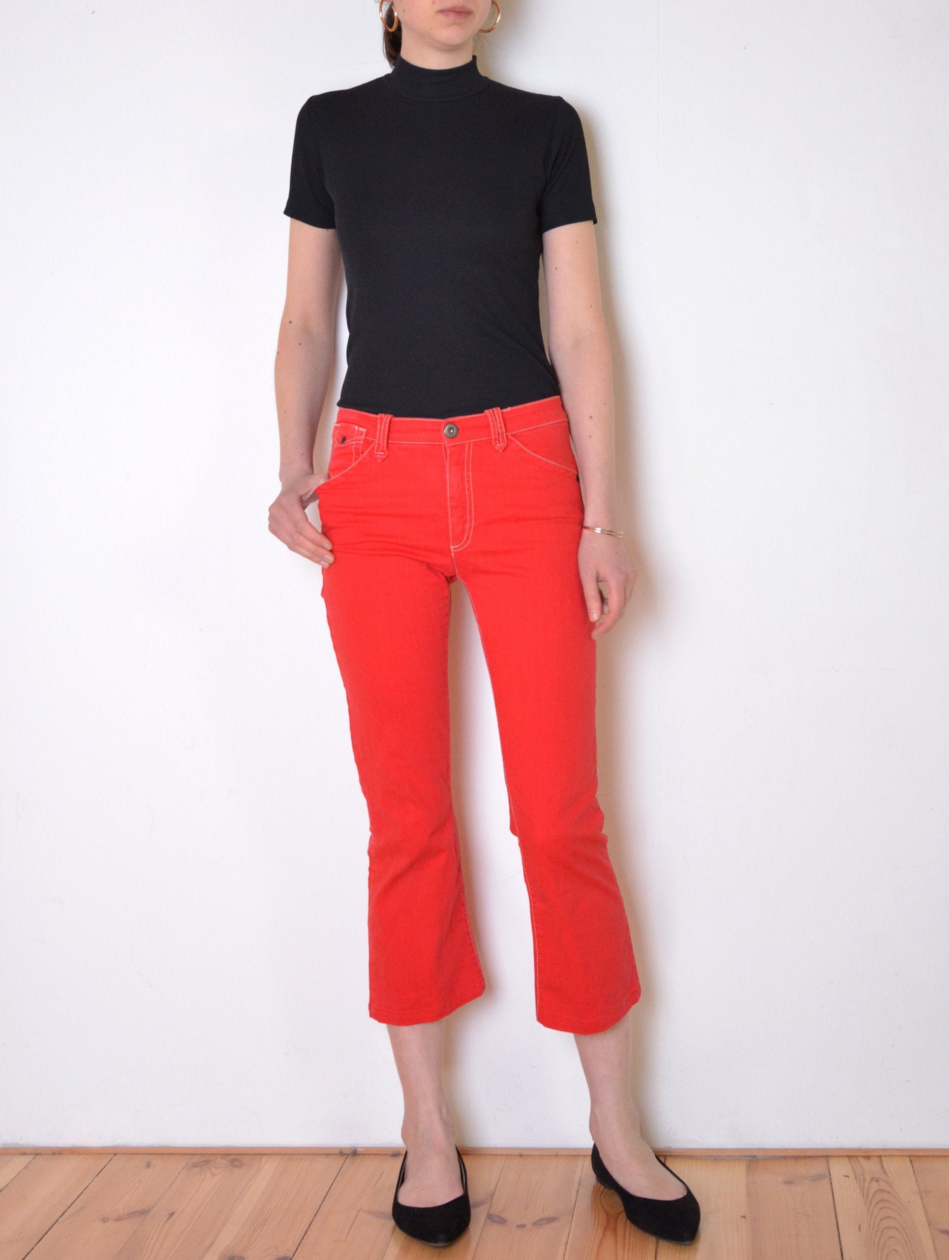 90's Red Marlboro Classics Cropped Jeans, Denim Pants, Elastic Bootcut Capri Pants With Contrasting Stitching W28