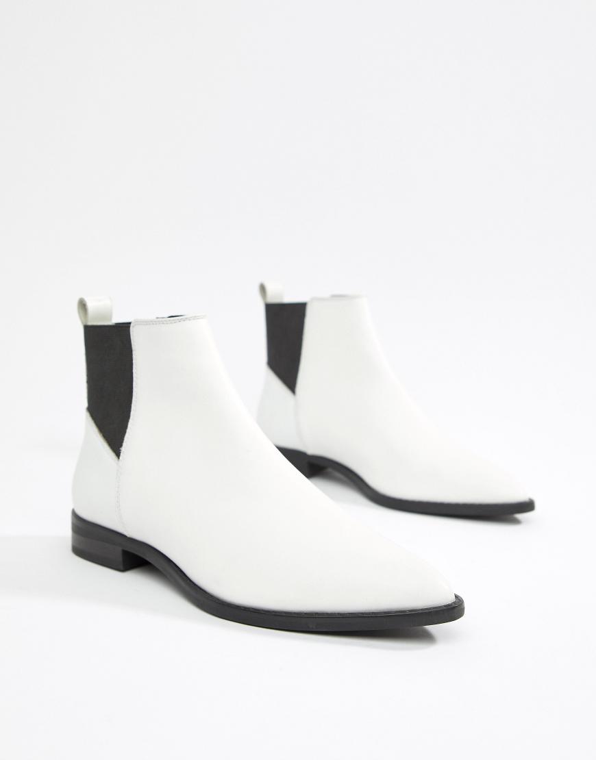 ASOS DESIGN Atom leather chelsea boots-White