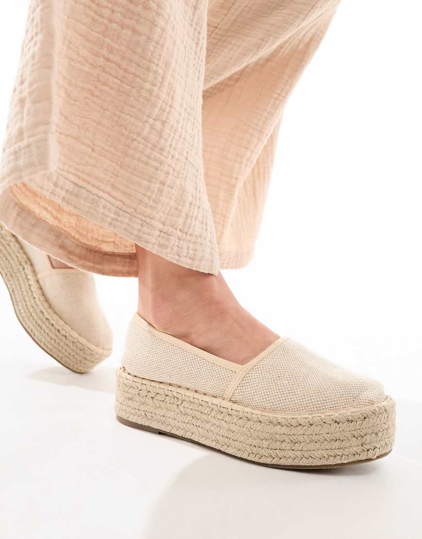 ASOS DESIGN Journal flatform espadrilles in cream-White