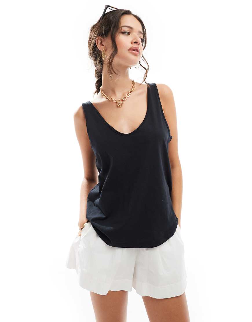 ASOS DESIGN ultimate tank top with scoop neck in cotton in black - BLACK