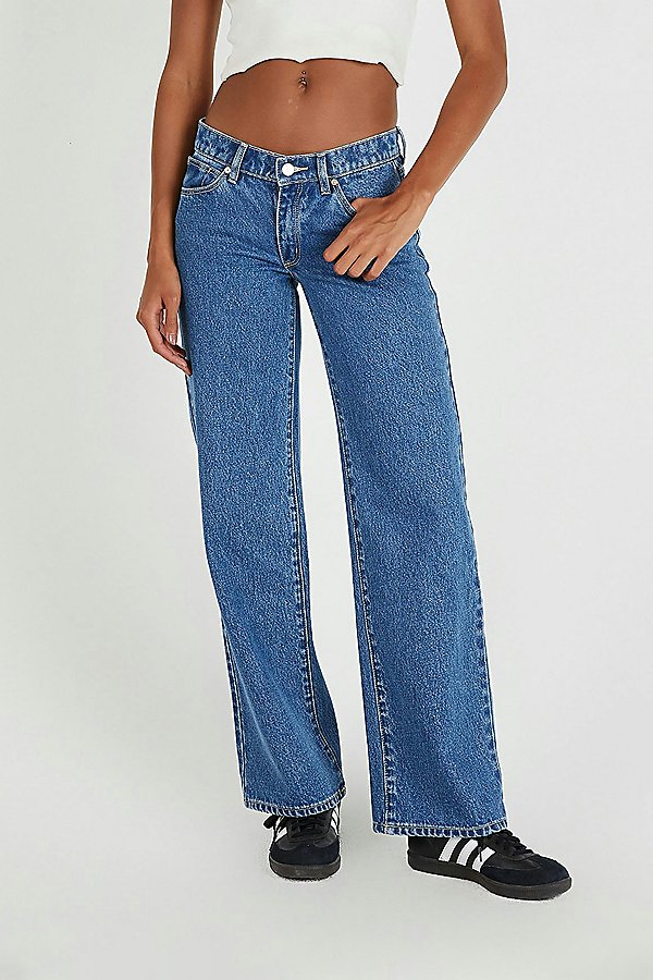 Abrand Jeans 99 Low & Wide Petite Jean in Chantell Organic, Women's at Urban Outfitters