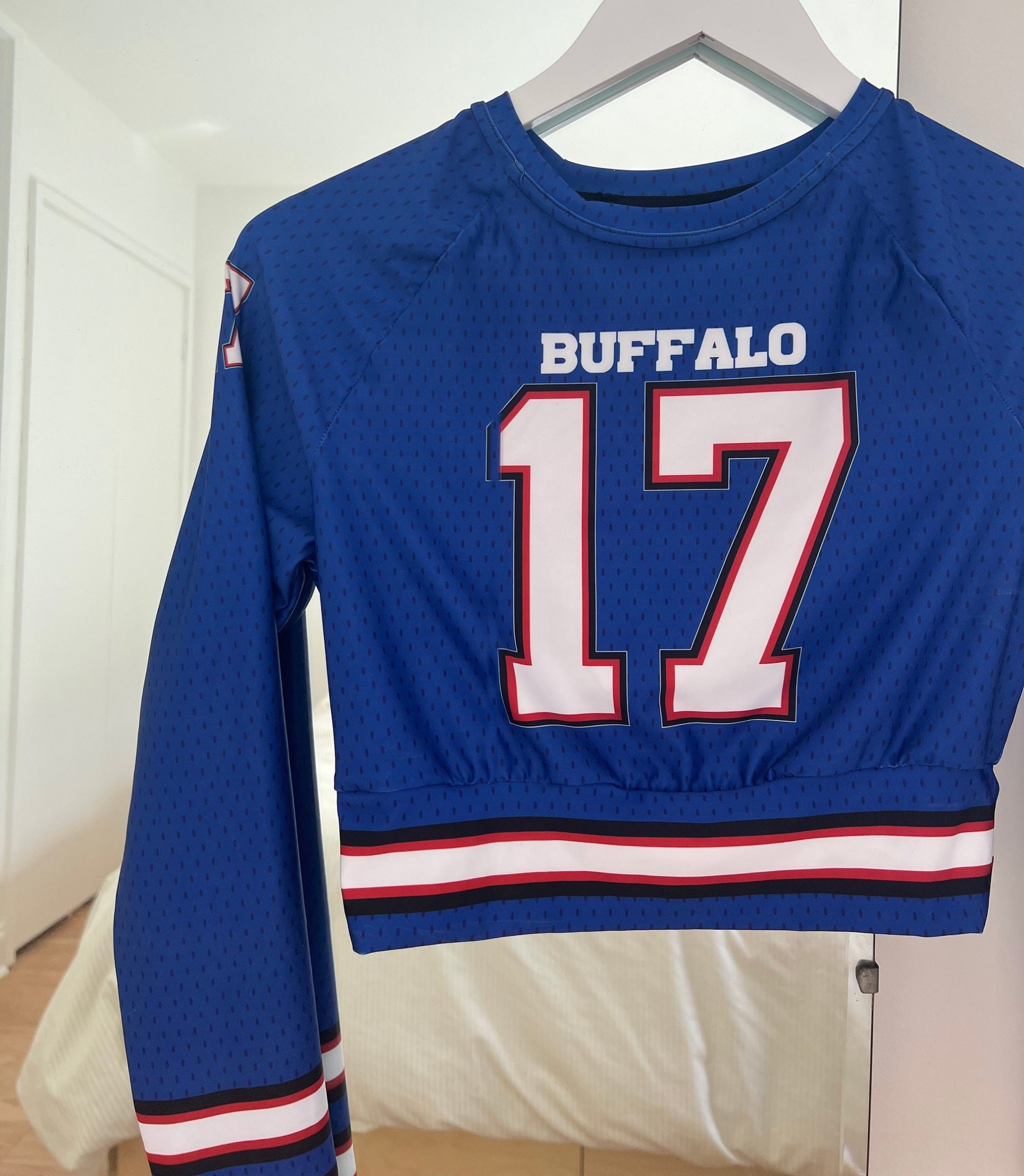 Allen Buffalo Jersey Long-Sleeve Crop Top