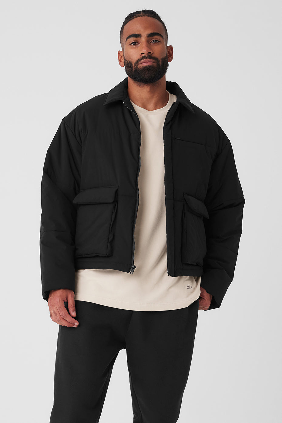 Alo Yoga | Voyage Utility Cargo Jacket in Black, Size: Small