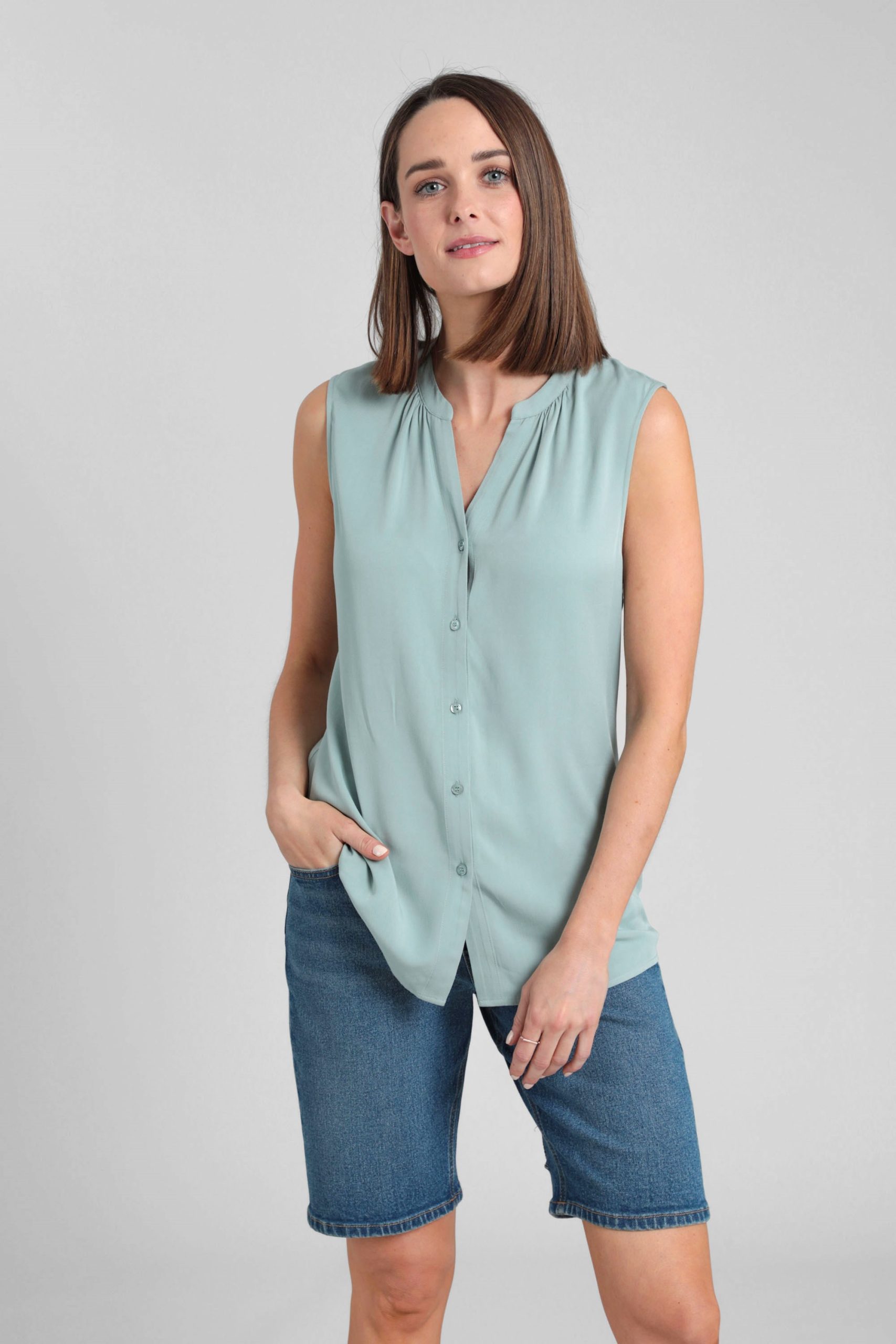 Amalfi Womens Sleeveless Shirt - Green