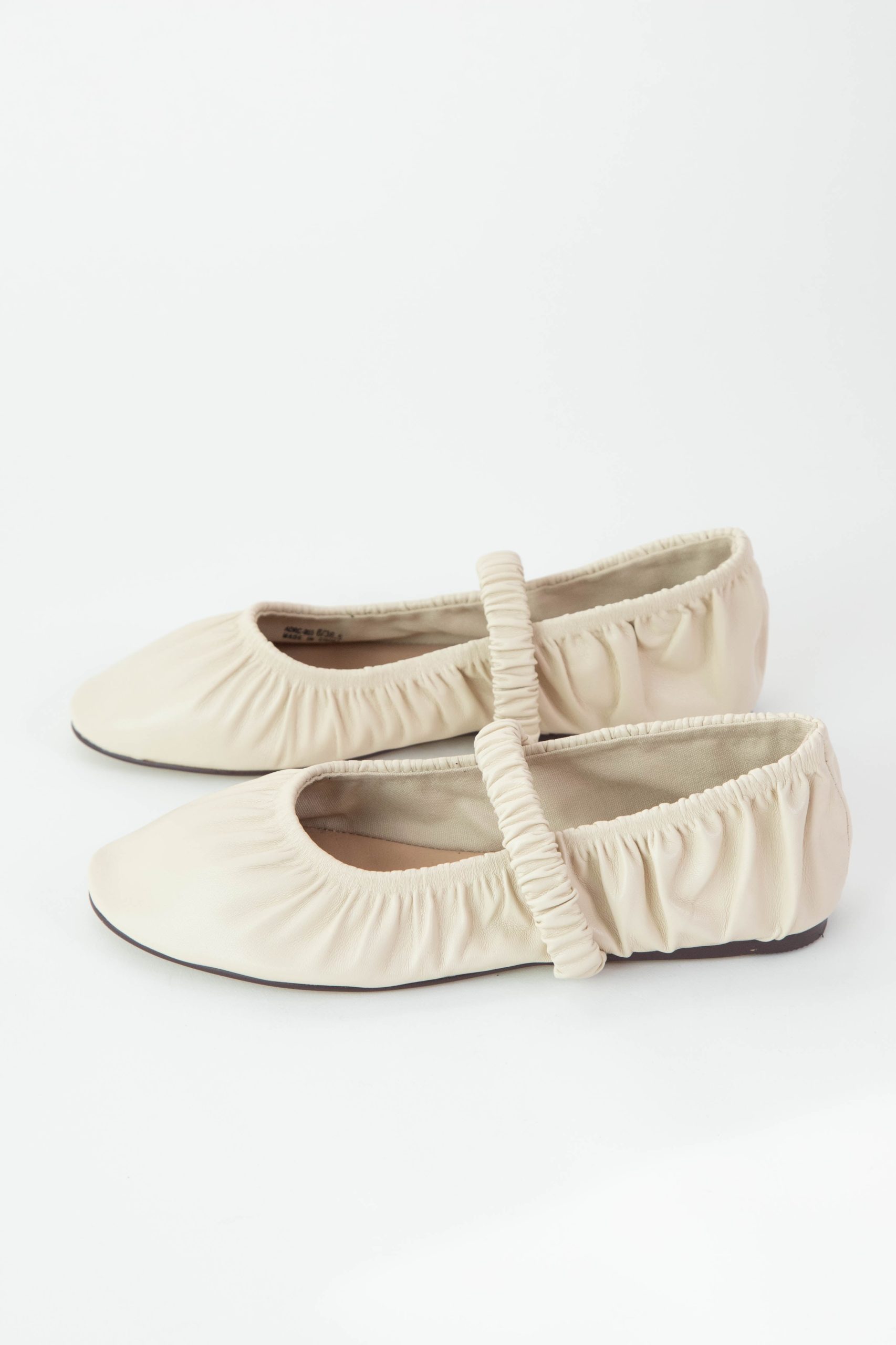 Avery Smooth Mary Jane Ballet Flat Cream | Chinese Laundry