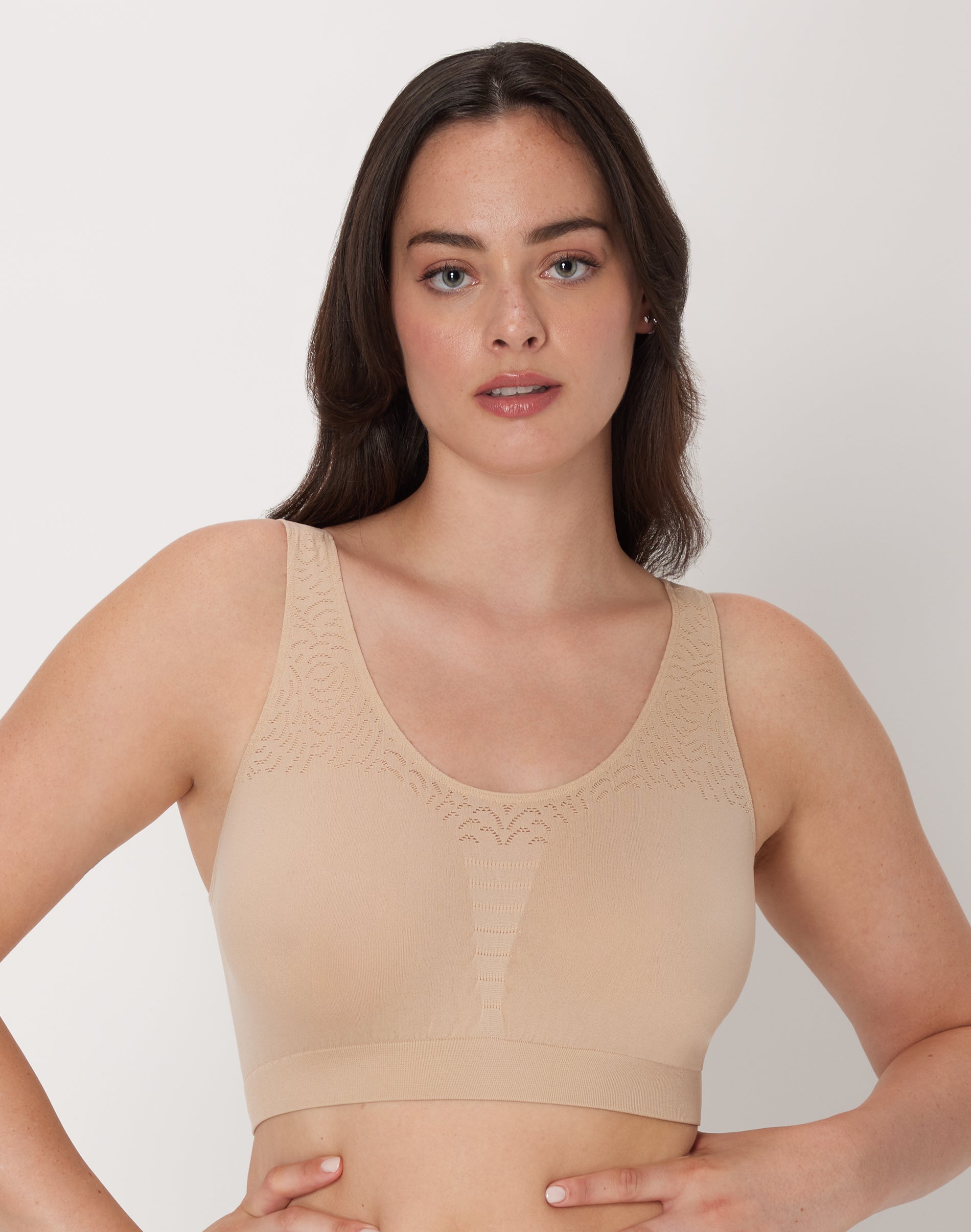 Bali Comfort Revolution Microfiber Crop Top Light Beige S