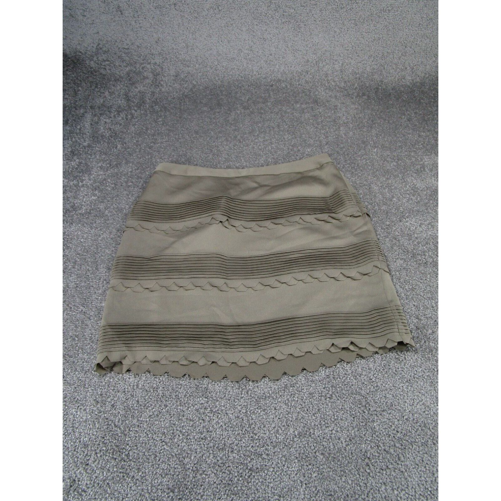 Banana Republic Skirt Womens 8 Tan Polyester Tiered Casual New in White (Size 30)