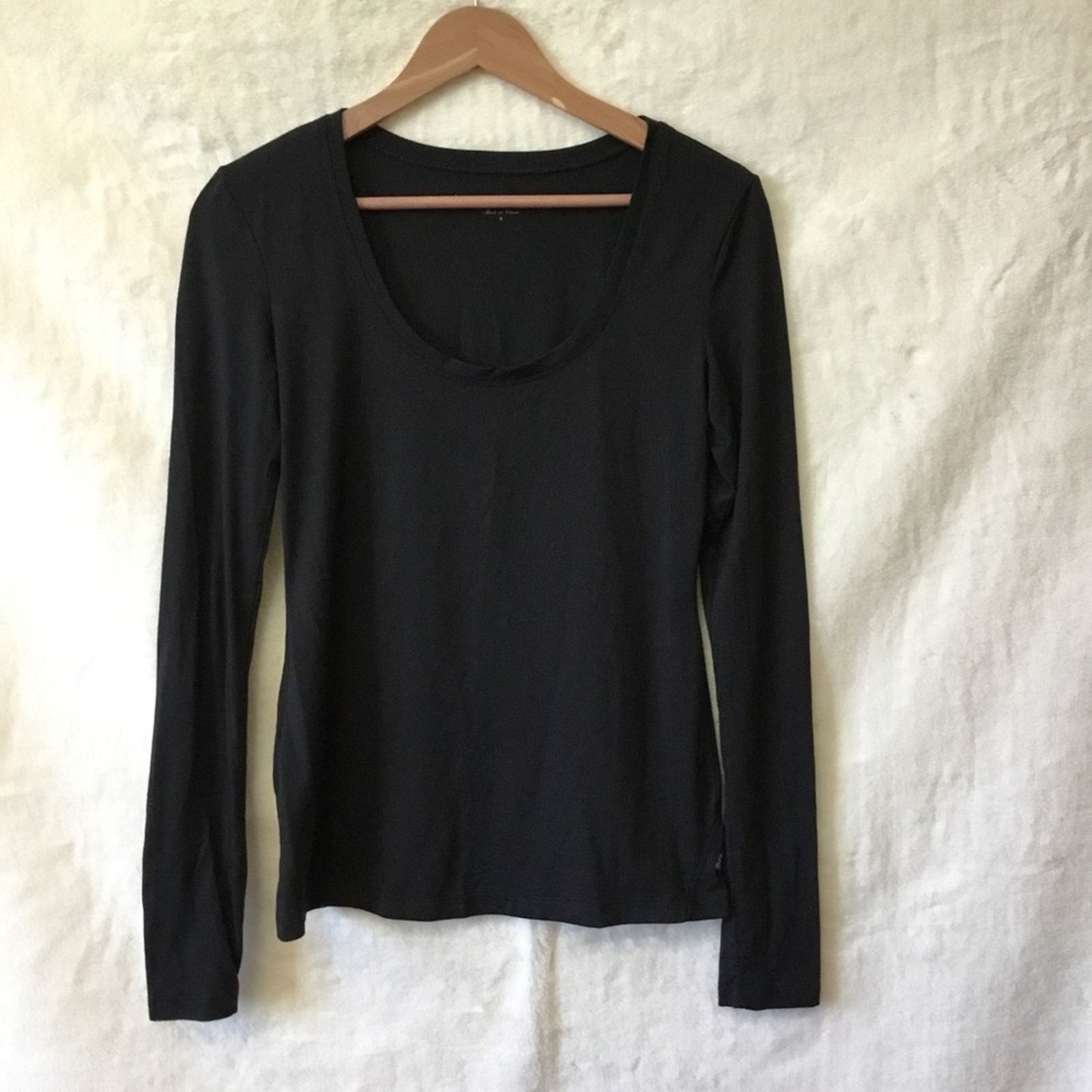 Bcbg Maxazria Bcbgmaxazria Black Scoop Neck Long-Sleeve Top, Women's (Size Small)