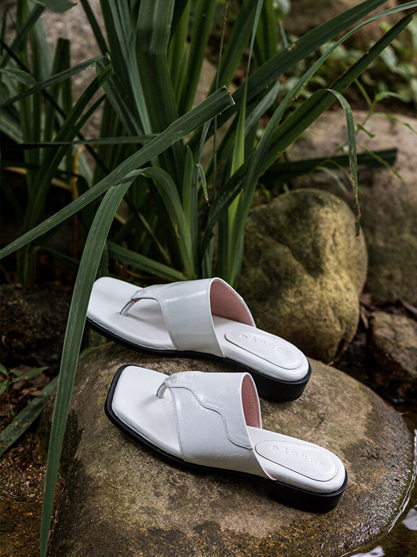 Blume flip-flops - white