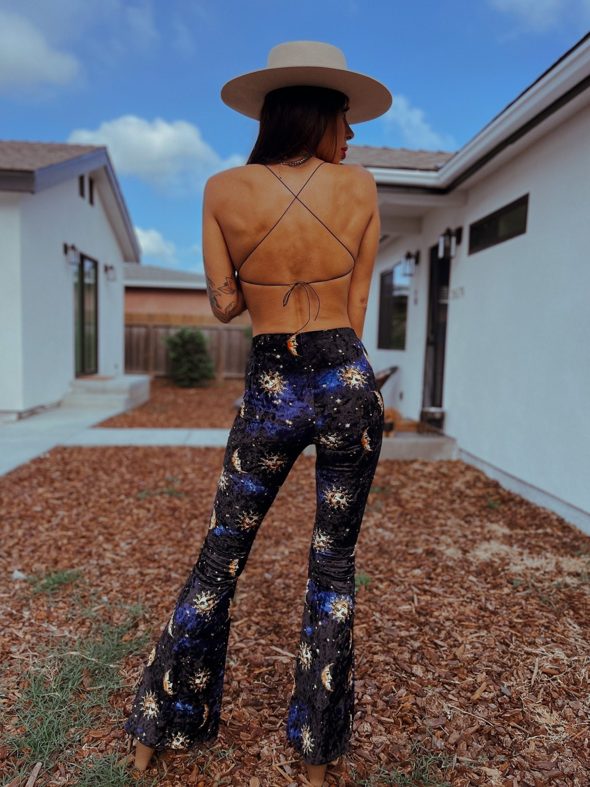 Bohemian Hippie Style Sun & Moon Zodiac Pattern Velvet Two Piece Set Tie Back Triangle Crop Top Flare Pants Festival Outfit