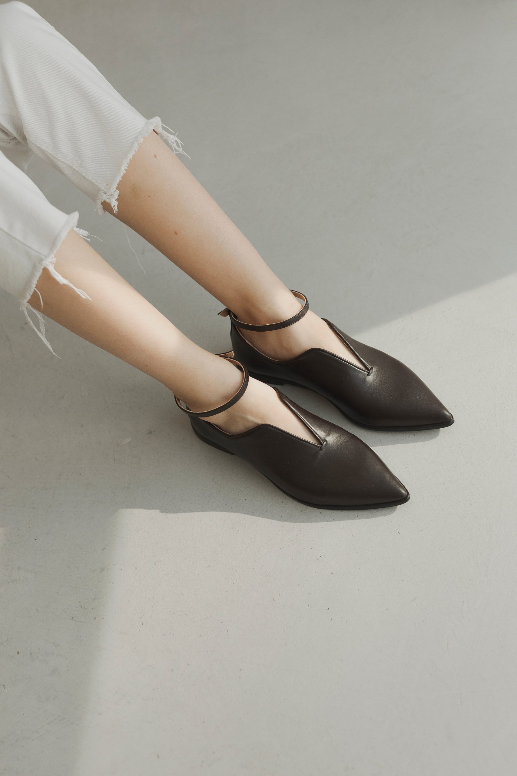 Brown Leather Ballet Flats With Notched Vamp | V-Cut & Ankle Strap, Handmade Low Heels Shoes, Custom Women Ballerina Shoes