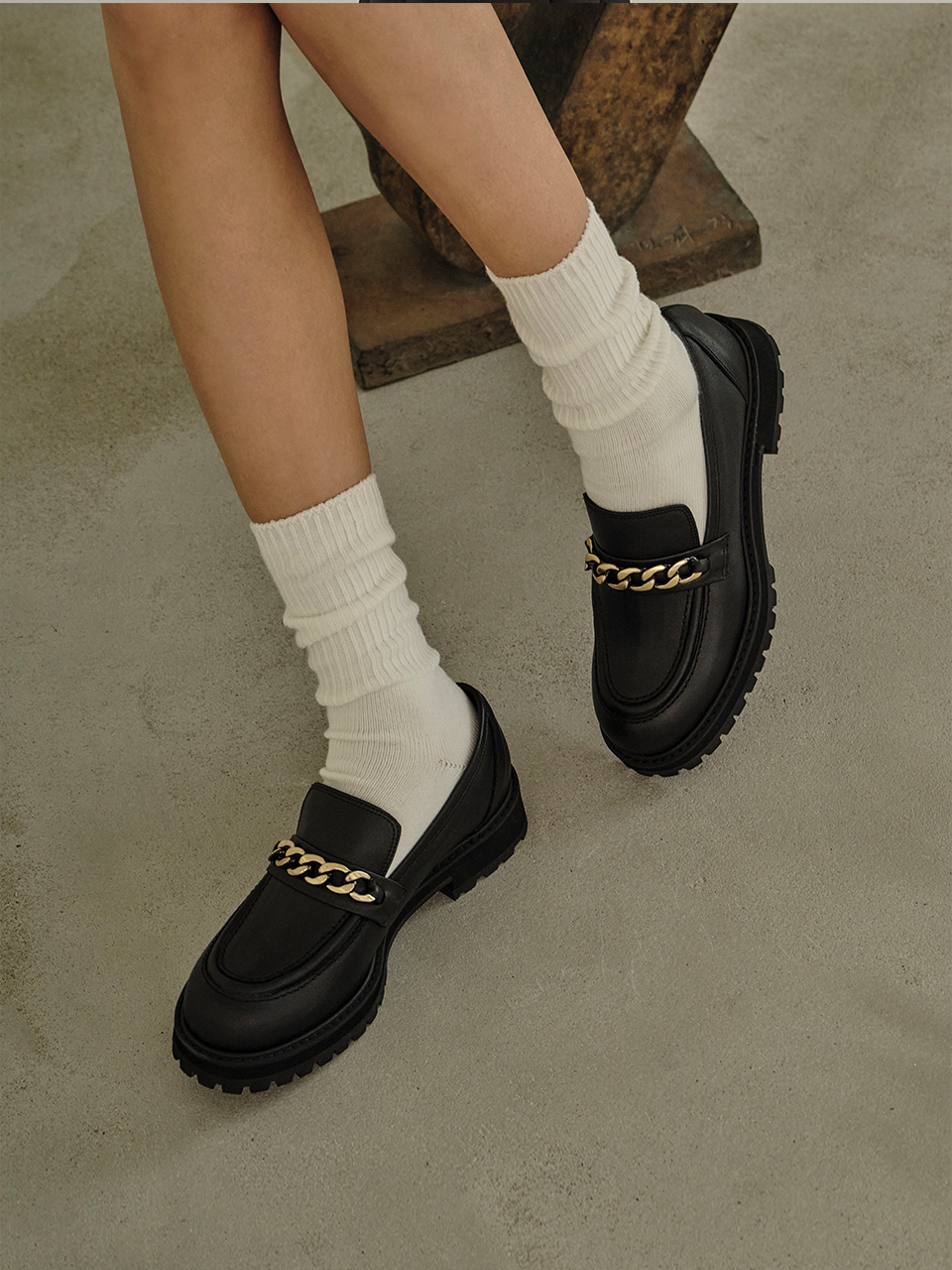 Chunky Sole Chain Loafer_Black