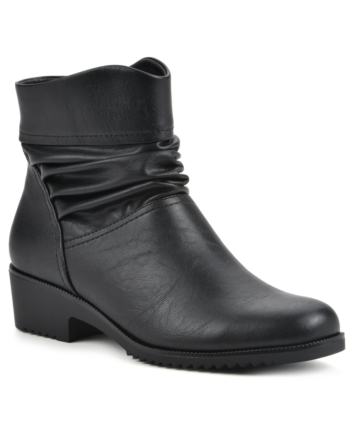 Cliffs by White Mountain Women's Durbon Ankle Boot - Black, Smooth