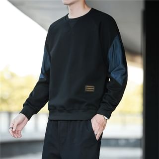 Crew Neck Two Tone Sweatshirt